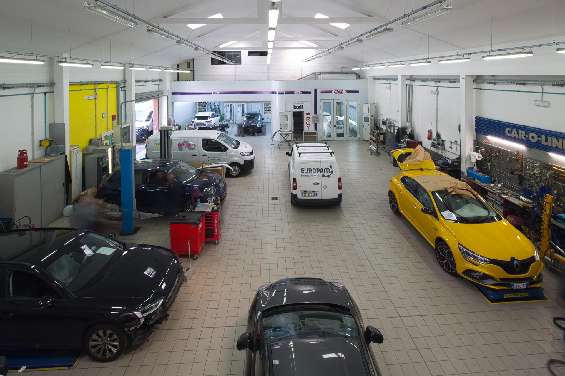 Carrozzeria Royal Genova Sestri Ponente, tutti i servizi per auto e autonloleggio